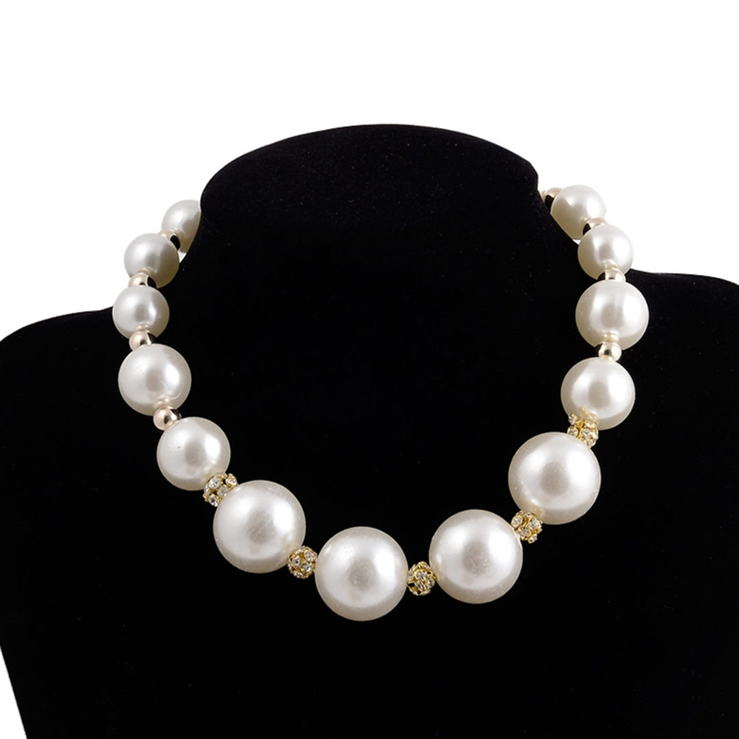 Faux Pearl Rhinestone Women Necklace Alloy Round Short Type Necklace for Valentine Day Image 4