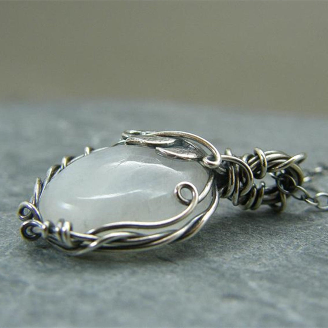 Clavicle Necklace Extension Chain Leaf Print Fine Workmanship Faux Moonstone Pendant Charm Necklace for Women Image 3