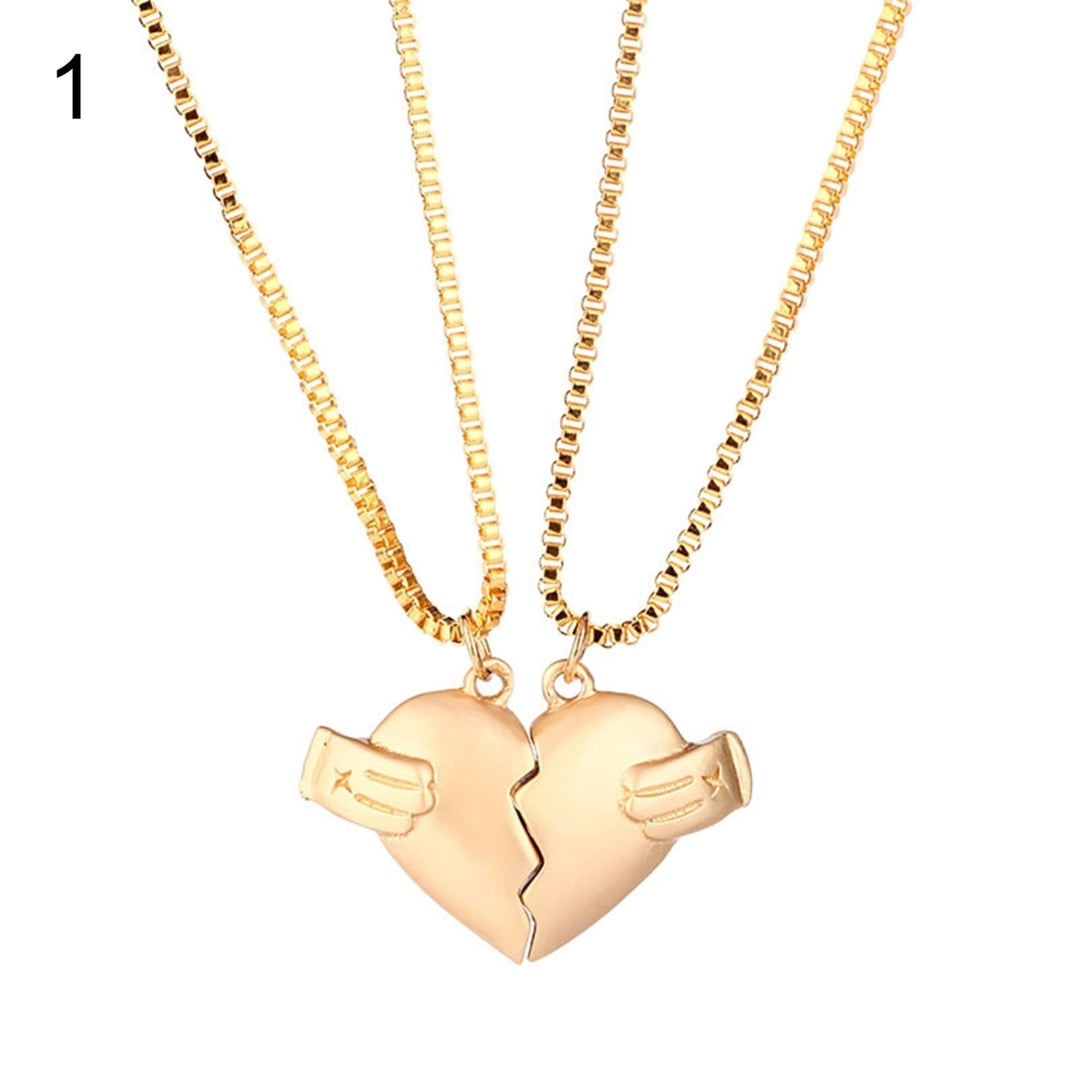 1 Pair Heart-Shaped Pendant Matching Necklace with Magnet Alloy Comfortable Wear Couples Necklace for Daily Wear Image 2