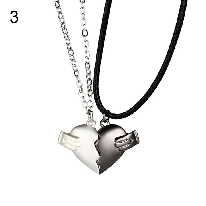 1 Pair Heart-Shaped Pendant Matching Necklace with Magnet Alloy Comfortable Wear Couples Necklace for Daily Wear Image 4