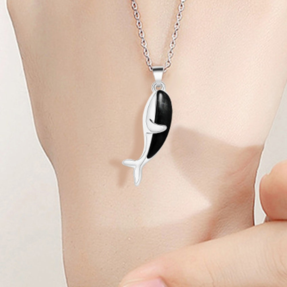 2Pcs Couple Necklace Novelty Delicate Magnetic Whale Affectionate Hug Pendant Clavicle Chain for Image 2