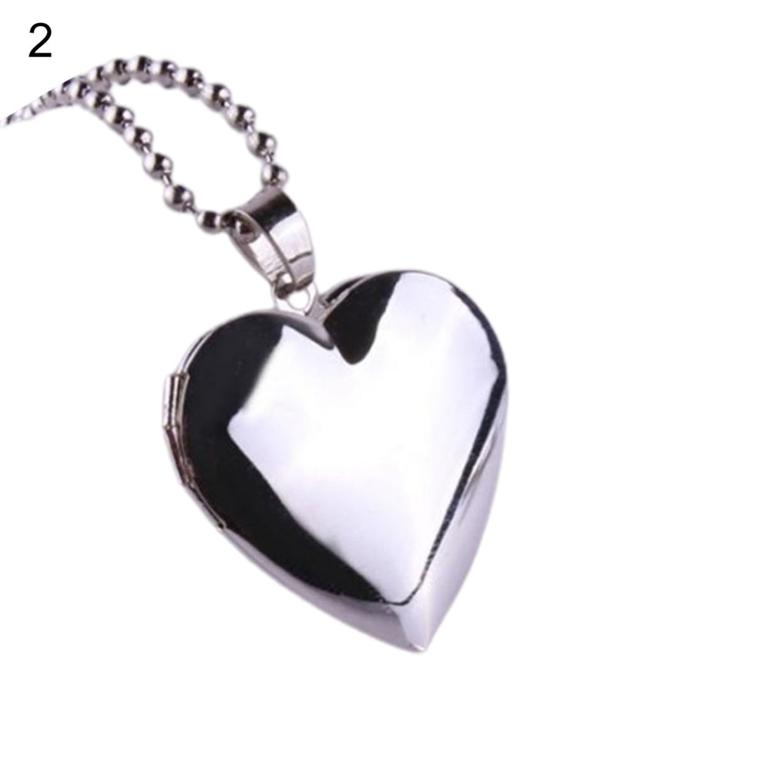 Photo Necklace Smooth Romantic Love Memorial Locket Necklace for Anniversary Image 3