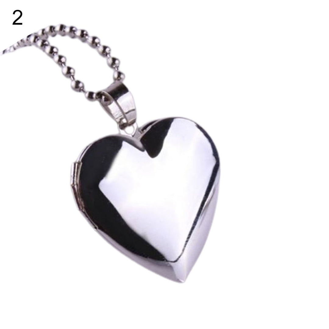 Photo Necklace Smooth Romantic Love Memorial Locket Necklace for Anniversary Image 1