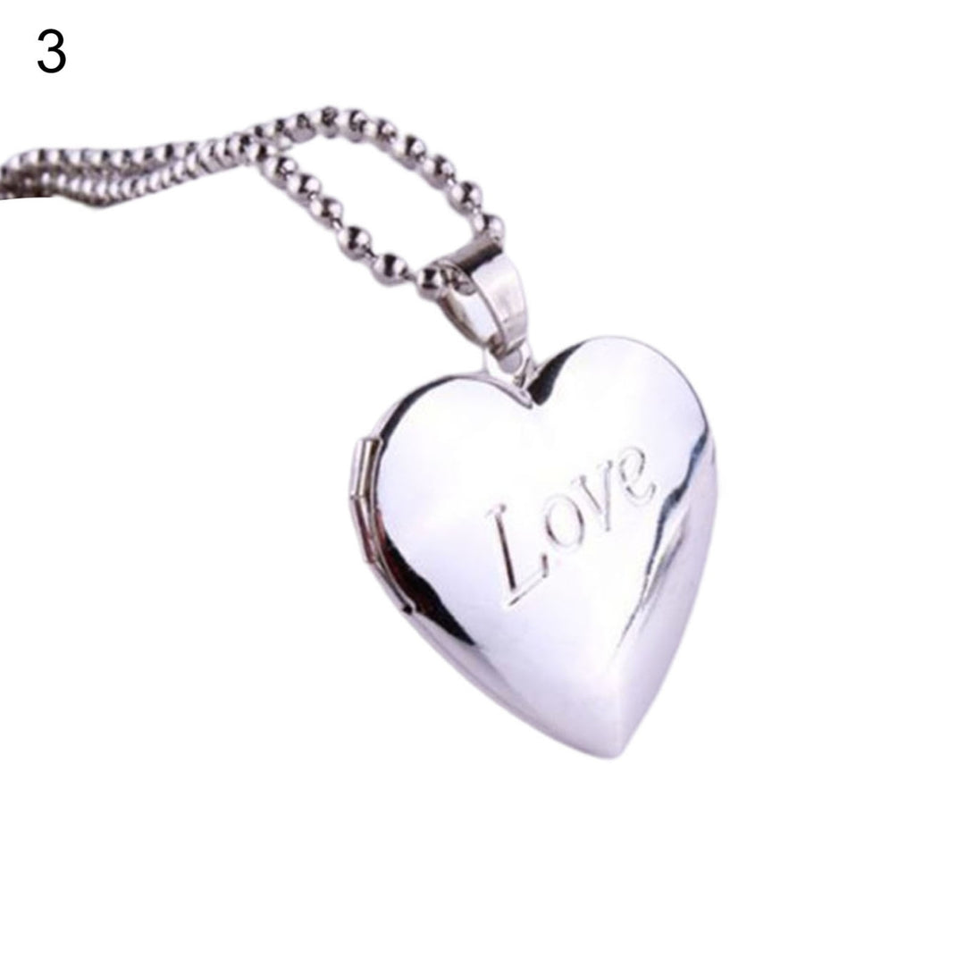 Photo Necklace Smooth Romantic Love Memorial Locket Necklace for Anniversary Image 4