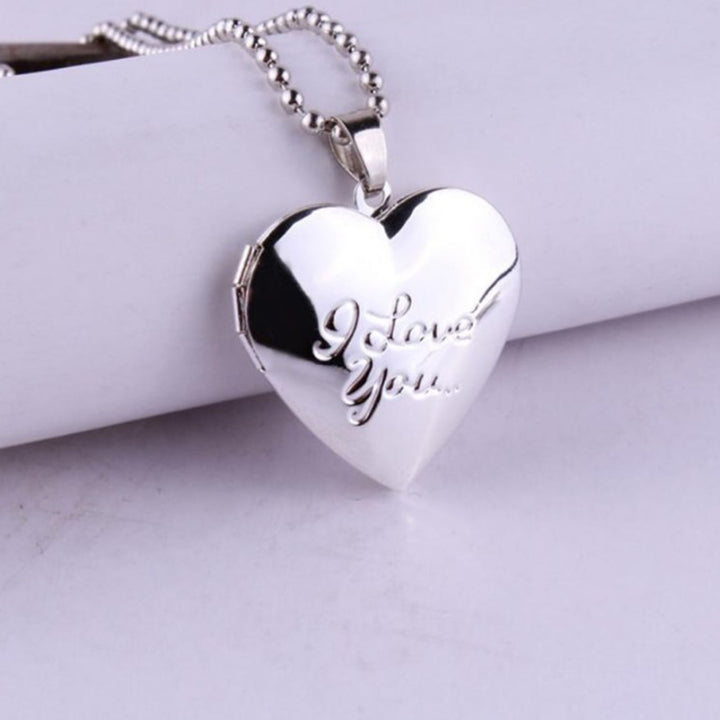 Photo Necklace Smooth Romantic Love Memorial Locket Necklace for Anniversary Image 10