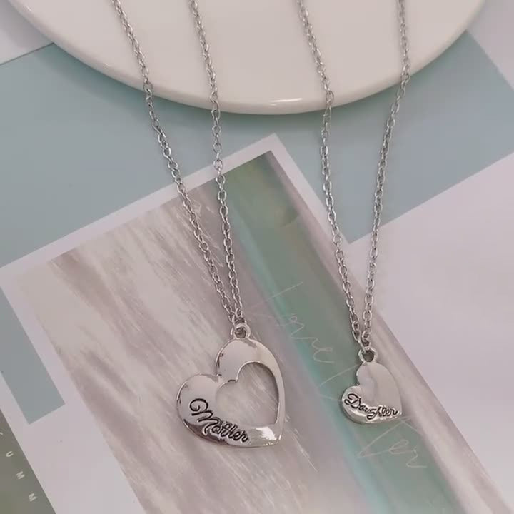 2Pcs Women Necklaces Plated Mother Daughter Heart Pendant Necklaces for Mothers Day Image 4