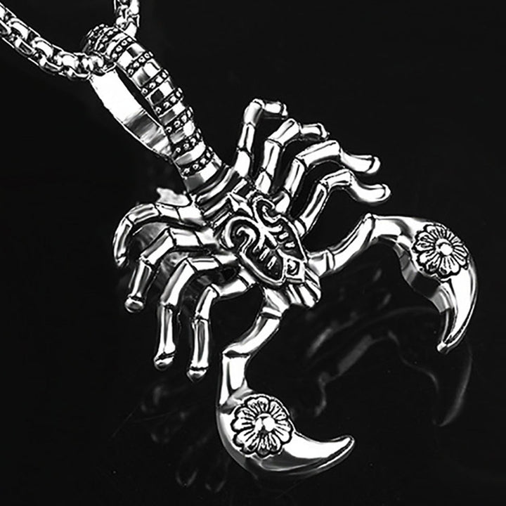 Portable Pendant Necklace Hard Broke Alloy Hollow Scorpion Shape Unisex Necklace for Daily Image 8