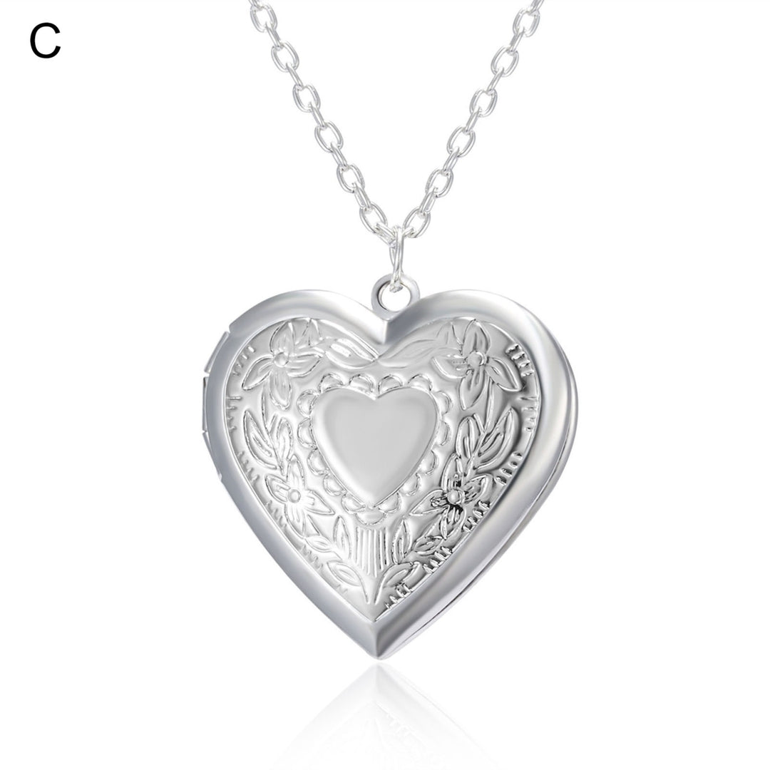 Couple Necklace Carved Design Metal Chain Gift Heart-shaped Photo Frame Pendant Necklace Jewelry Accessories Image 4