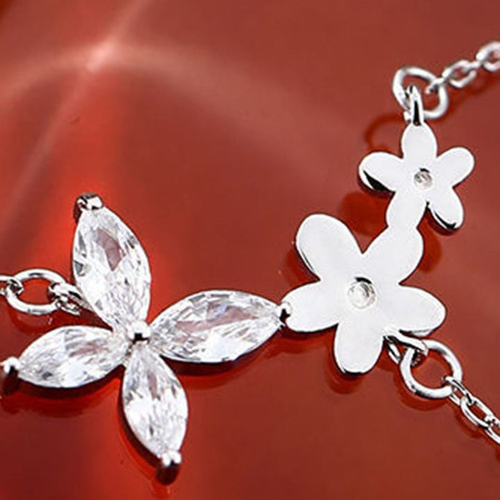 Artistic Ladies Necklace Polished Shining Butterfly Decor Clavicle Necklace for Party Image 8