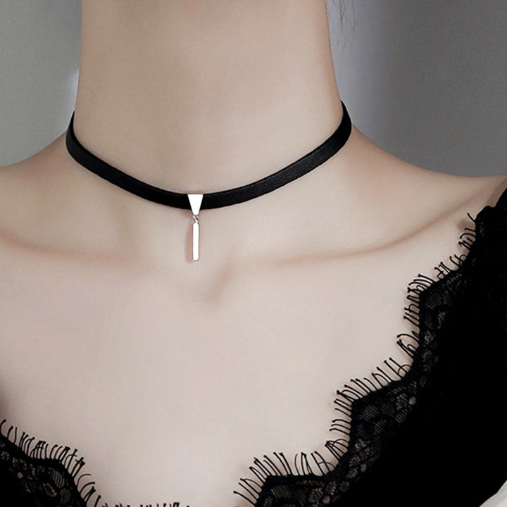 Minimalist Clavicle Chain Simple Charming Geometric Style Necklace Choker for Daily Wear Image 1