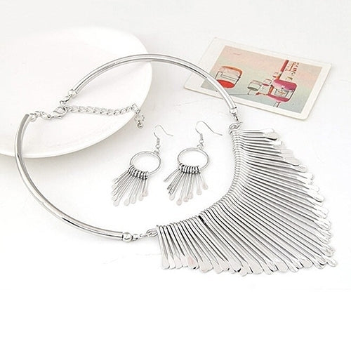 Womens Fashion Luxury Tassel Pendant Choker Necklace Hook Earrings Jewelry Set Image 7