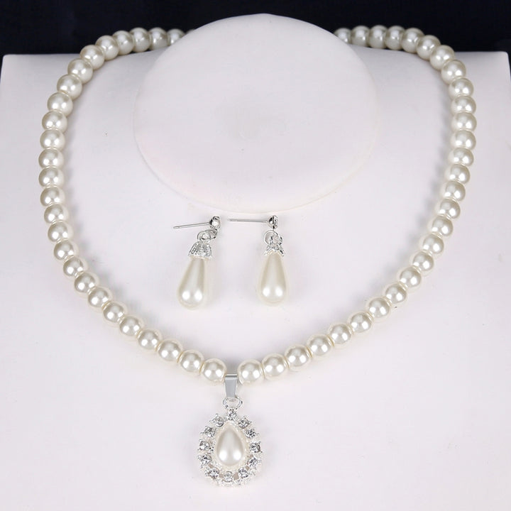 Royal Style Princess Imitation Pearl Teardrop Pendant Elegant Necklace Earrings Image 4