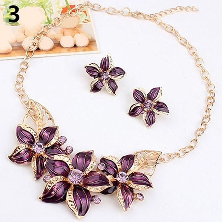 Fashion Women Rhinestone Flower Statement Pendant Necklace Earrings Jewelry Set Image 4