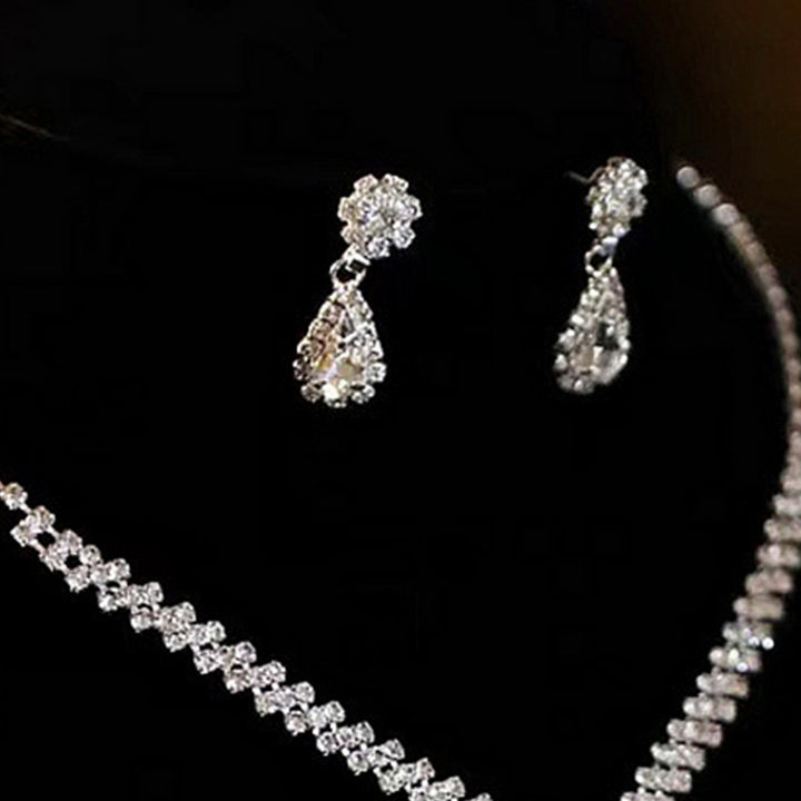 1 Set Bridal Necklace Earrings Water Drop-shaped Rhinestone Jewelry Korean Style Sparkling Jewelry Set for Wedding Image 9
