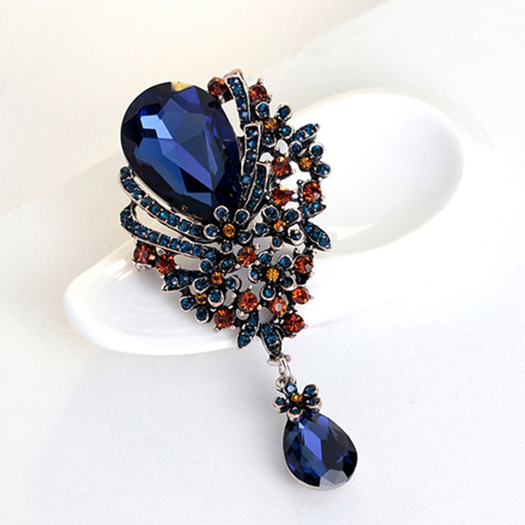 Brooch Pin Big Rhinestone Hollow Design Alloy Engagement Jewelry Brooch for Women Image 9