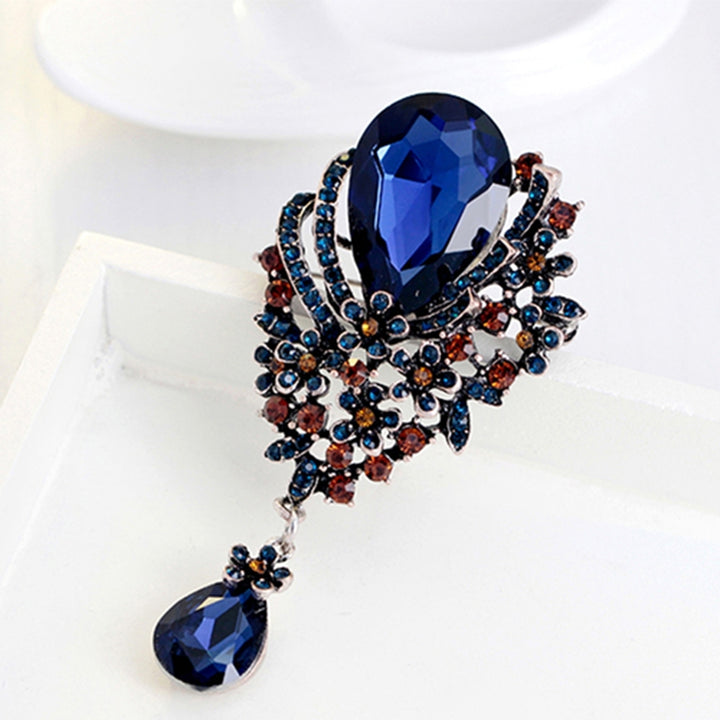 Brooch Pin Big Rhinestone Hollow Design Alloy Engagement Jewelry Brooch for Women Image 10