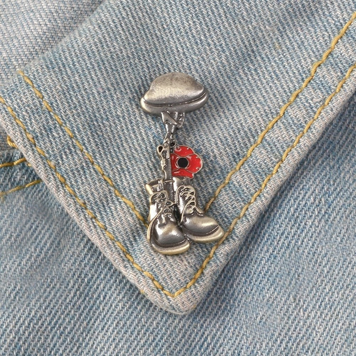 Remembrance Soldier Veteran Helmet Boot Enamel Brooch Pin Shirt Jacket Badge Image 1