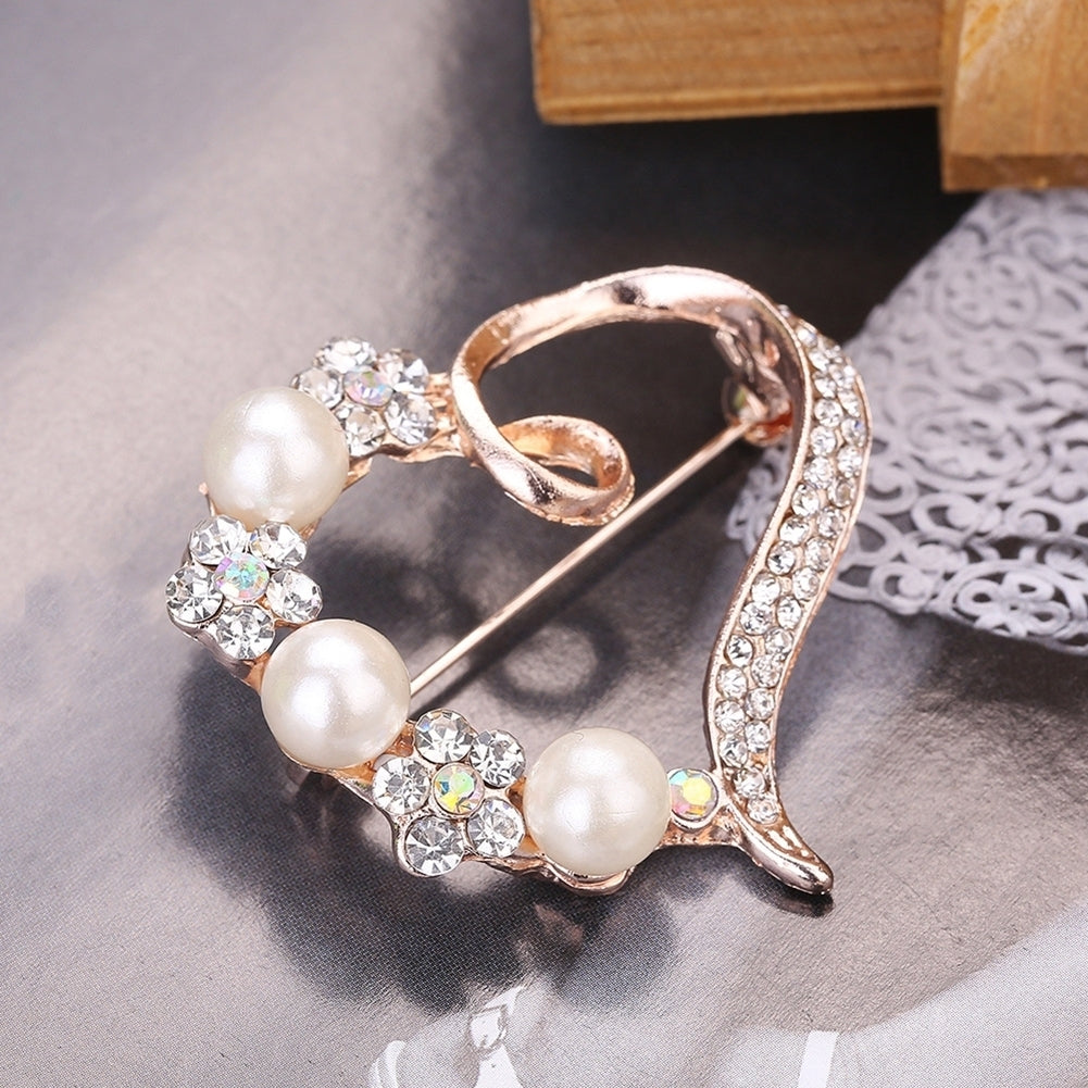 Gorgeous Women Faux Pearl Rhinestone Inlay Peach Heart Brooch Pin Shirt Badge Image 4