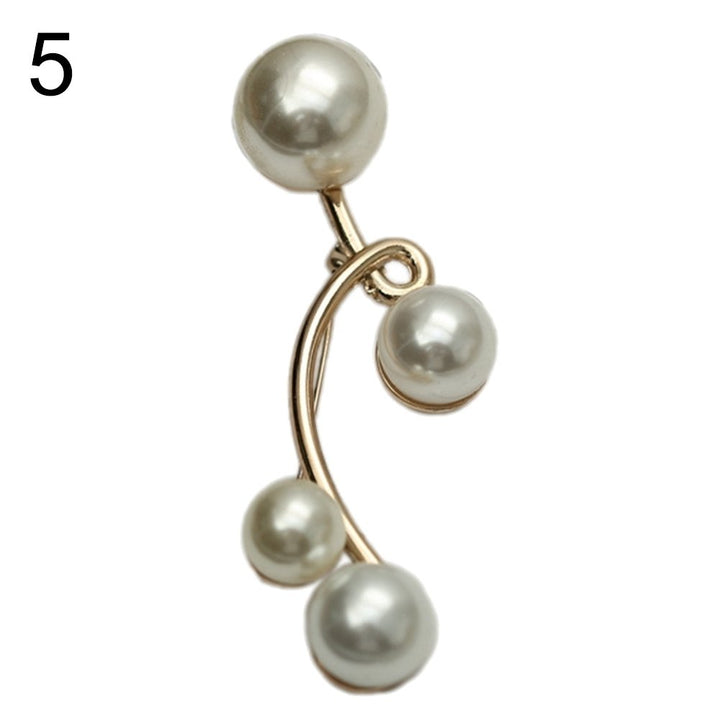 Women Fashion Faux Pearl Hollow Geometric Brooch Safty Pin Cardigan Shirt Badge Image 8