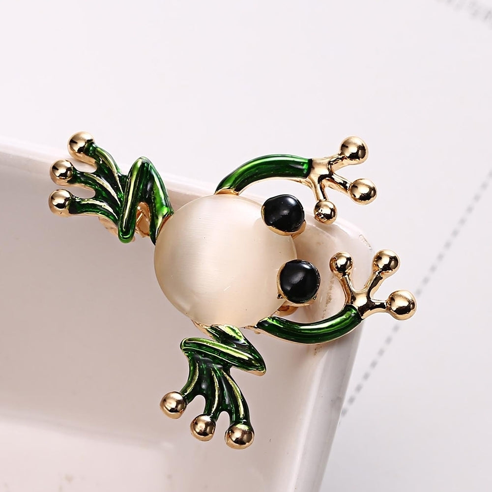 Women Creative Frog Shaped Faux Pearl Enamel Brooch Pin Clothes Bag Decor Gift Image 2