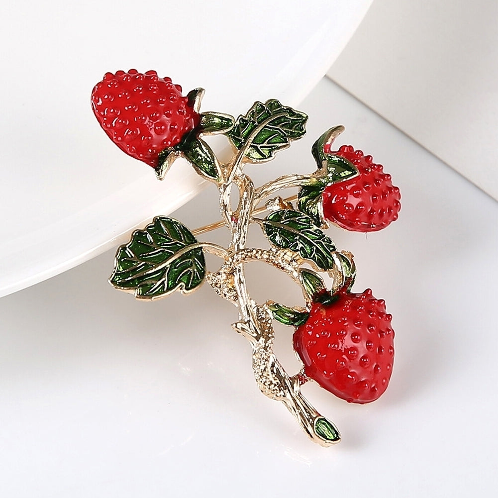 Women Fashion Strawberry Shape Brooch Pin Party Dress Collar Scarf Badge Gift Image 2