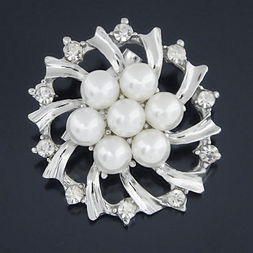 Woman Fashion Faux Pearl Rhinestone Inlaid Flower Brooch Pin Cardigan Shawl Clip Image 2