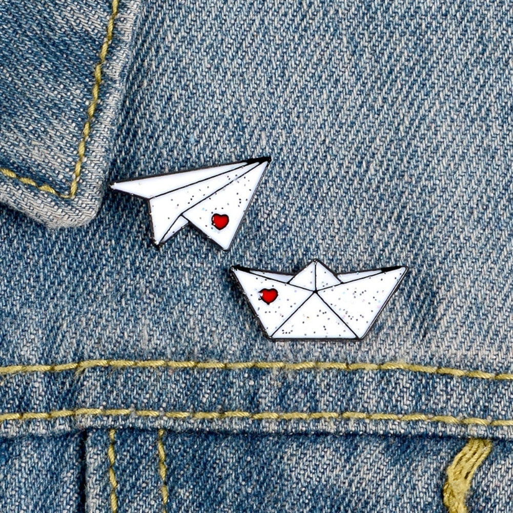 Unisex Origami Airplane Boat Enamel Brooch Pin Jacket Bag Badge Friend Gift Image 1