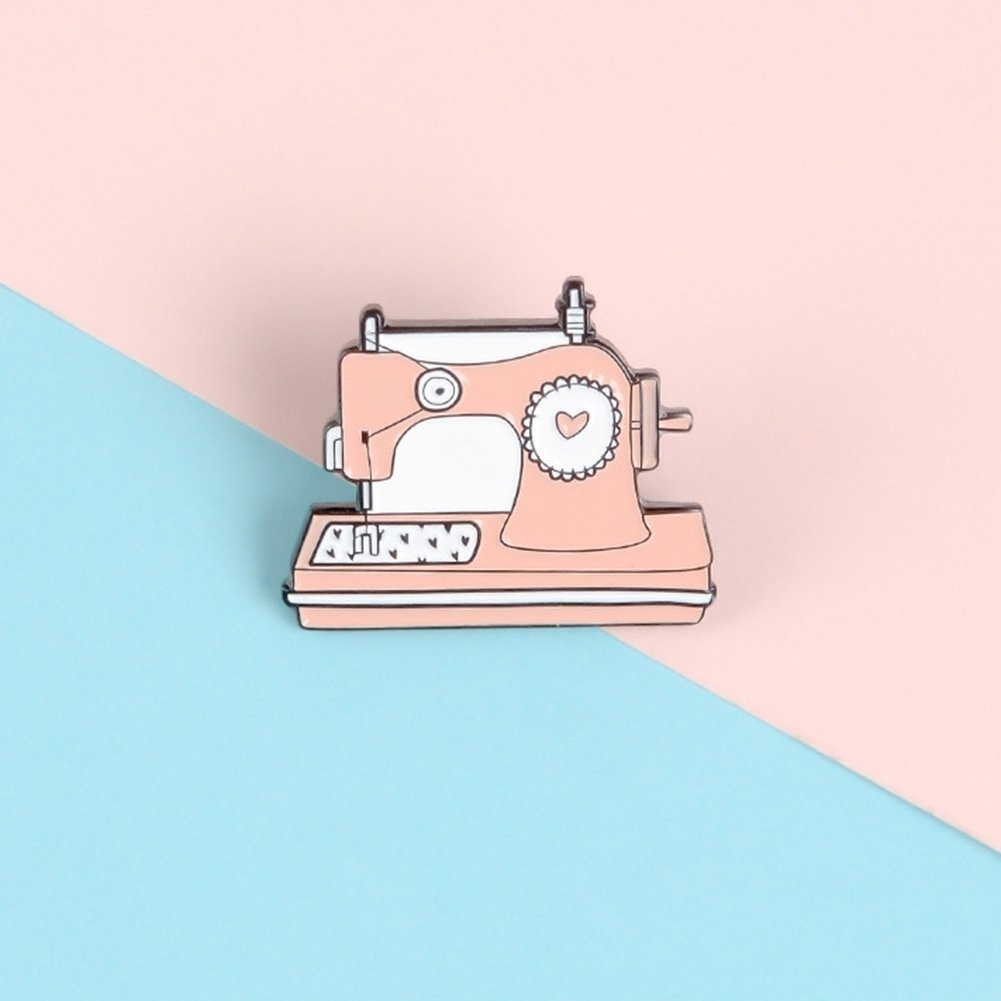 Cartoon Unisex Sewing Machine Shaped Enamel Brooch Pin Handcraft DIY Badge Gift Image 2