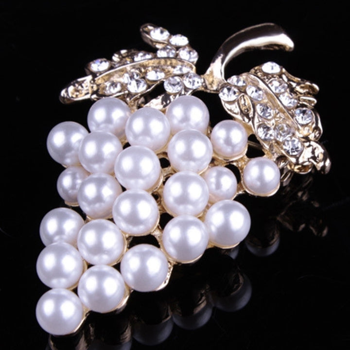 Elegant Women Faux Pearl Rhinestone Grapes Brooch Pin Dress Scarf Accessory Image 9