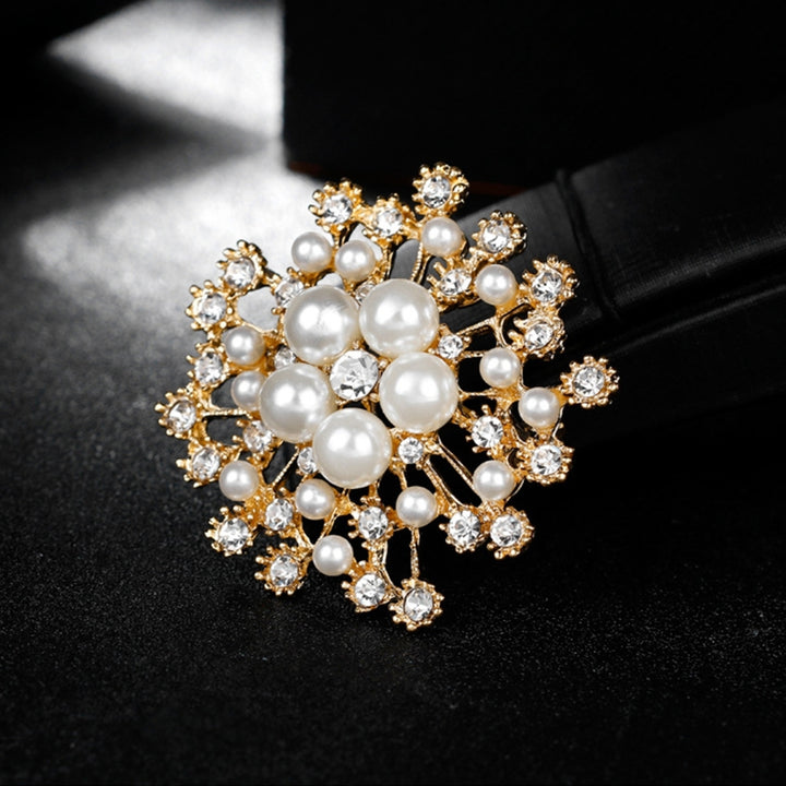 Ladies Snowflake Faux Pearl Rhinestone Decor Brooch Pin Corsage Fashion Gift Image 4