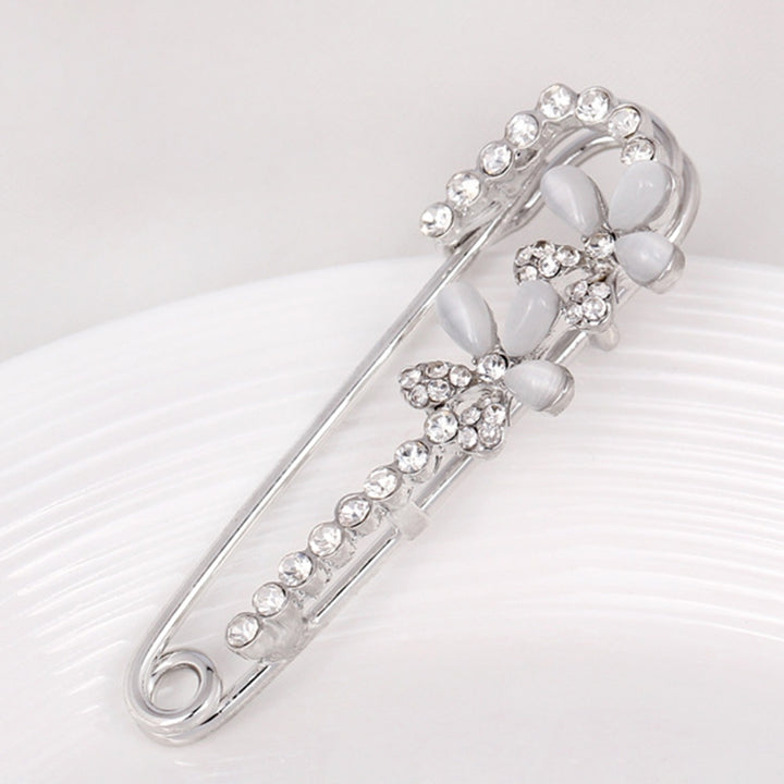 Women Classic Rhinestone Decoration Flower Design Alloy Brooch Pin Jewelry Gift Image 3