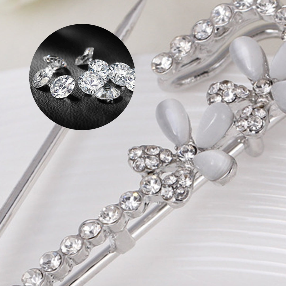 Women Classic Rhinestone Decoration Flower Design Alloy Brooch Pin Jewelry Gift Image 6