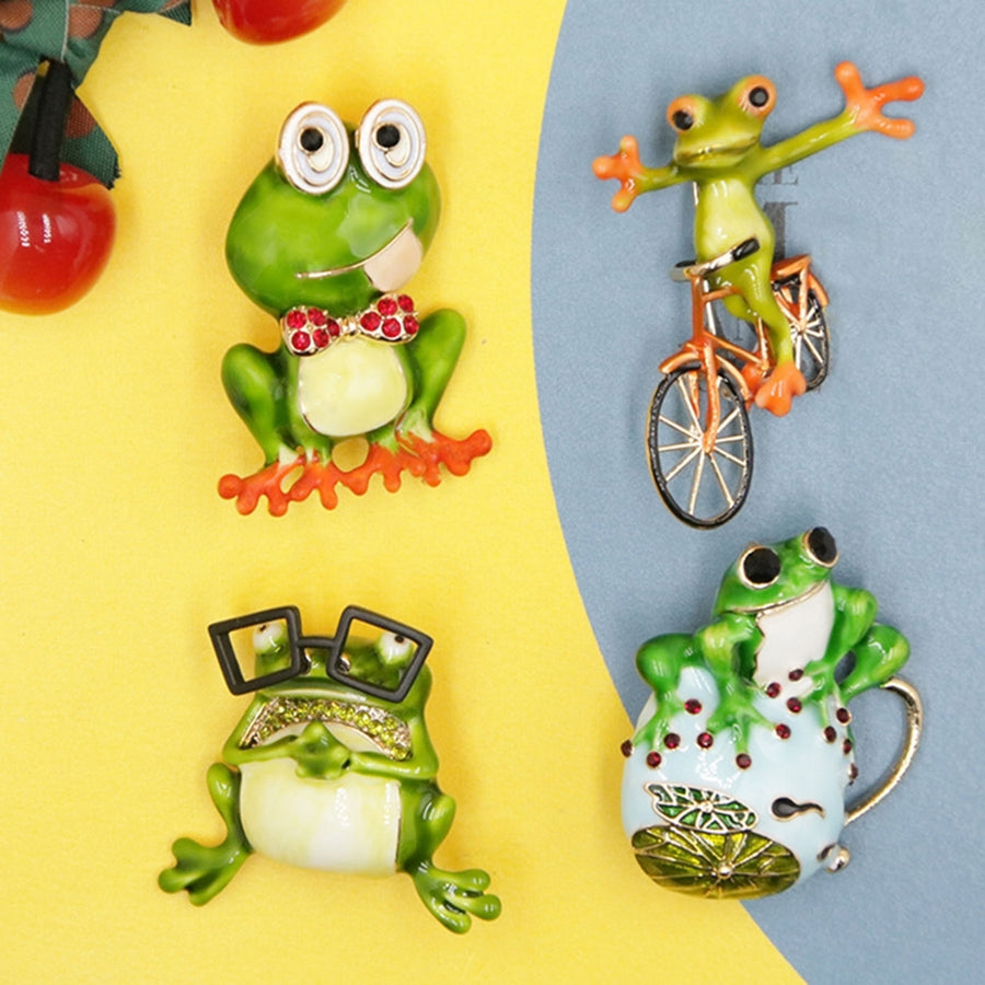 Funny Lovely Lapel Pin Gift Cute Green Frog Rhinestone Brooch Clothing Jewelry Image 1