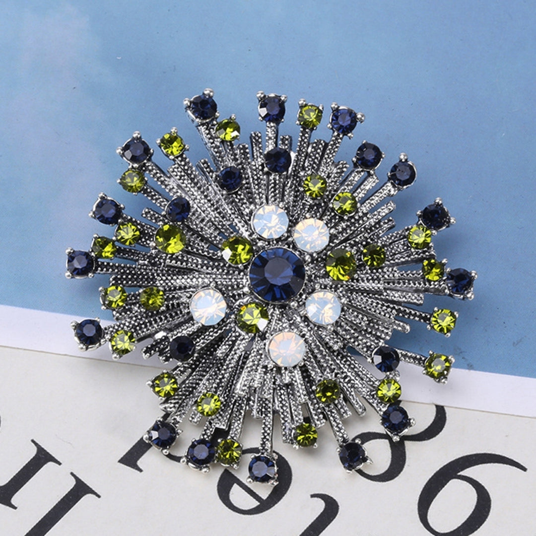 Fashionable Rhinestone Decor Retro Brooch Snowflake Shape Electroplated Long Lasting Party Jewelry Brooch Clothes Decor Image 11