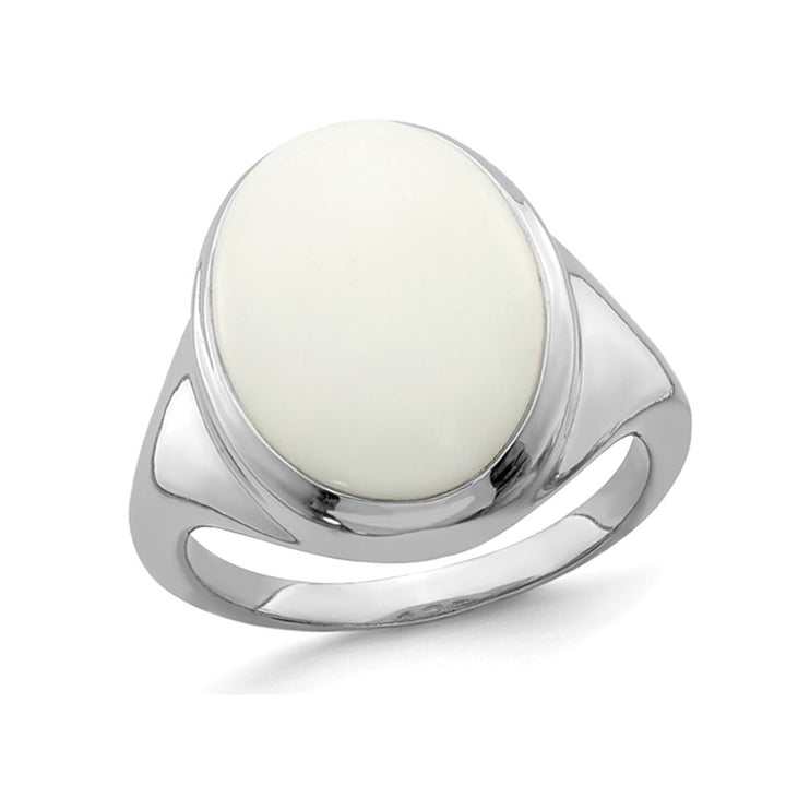 White Agate Ring in Polished Sterling Silver Image 1