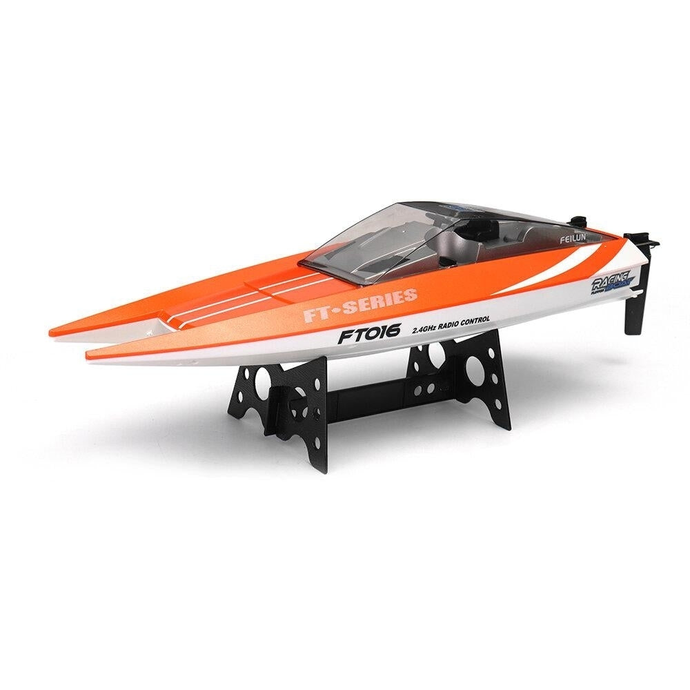 2.4G 4CH RC Boat 540 Brushed 28km,h High Speed With Water Cooling System Toy Image 3
