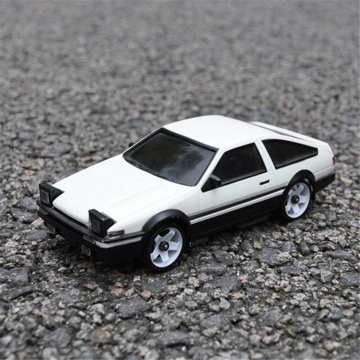2.4G 4WD RC Car Touring Drift Vehicle Carbon Fiber Chassis for TOYATO RTR Model Image 8