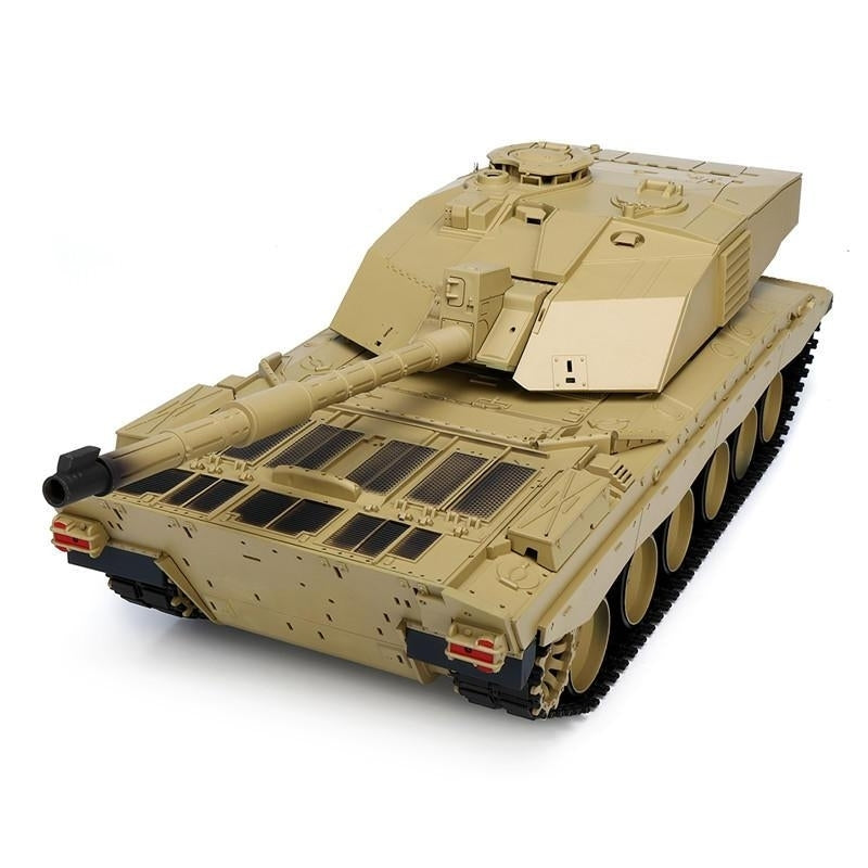 2.4G Smoking British Challenger 2II RC Car Battle Tank Plastic Model Toys 220V Image 6