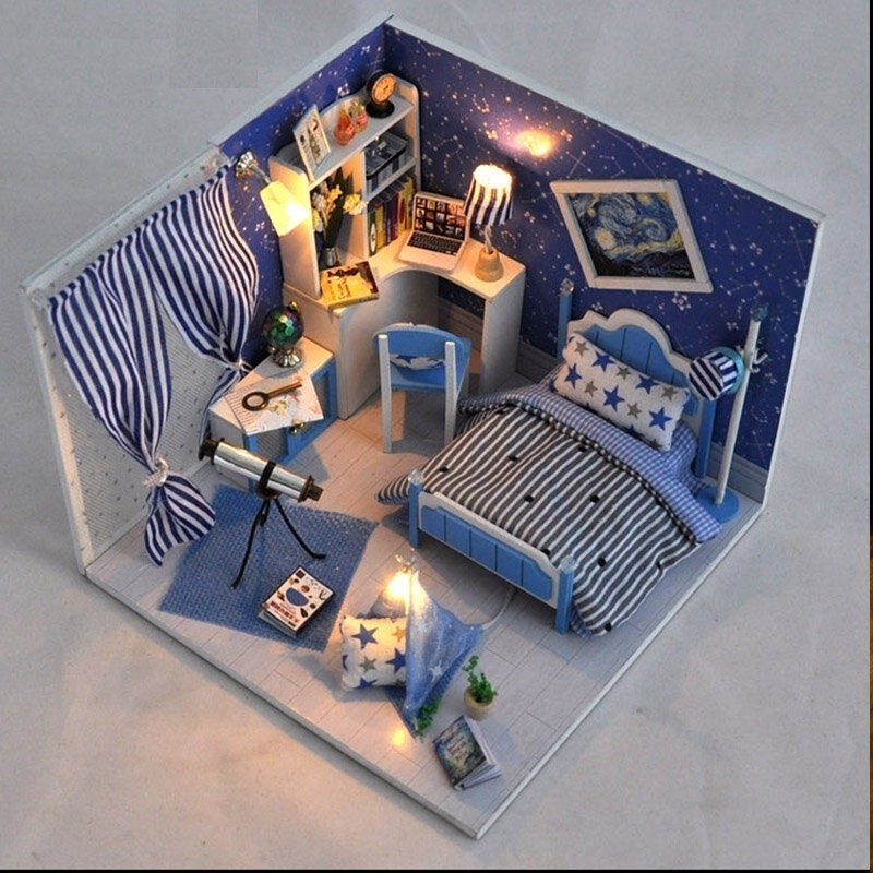 Wooden DIY Handmade Assembly Doll House with LED Lighs Dust Cover for Kids Gift Collection Home Display Image 2
