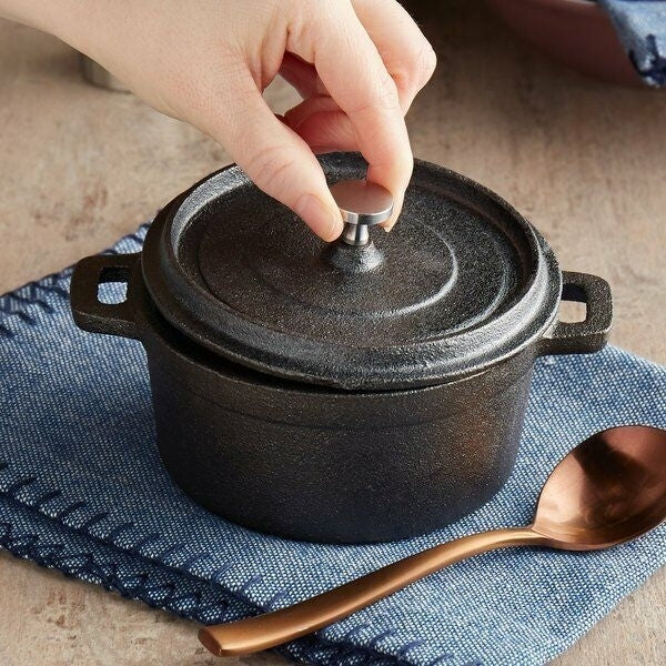 16 oz. Pre-Seasoned Mini Cast Iron Pot with Cover by MyXOHome Image 3