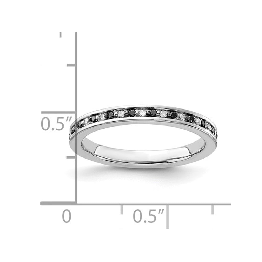1/5 Carat (ctw) Black and White Diamond Wedding Band Ring in Sterling Silver Image 4