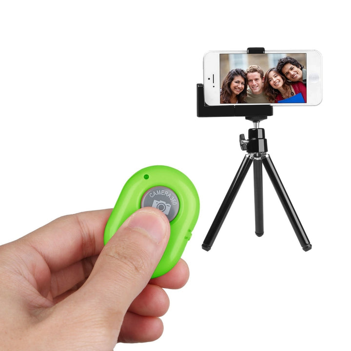 Unique Wireless Shutter Remote Controller Fit for Android and iOS Devices Image 4