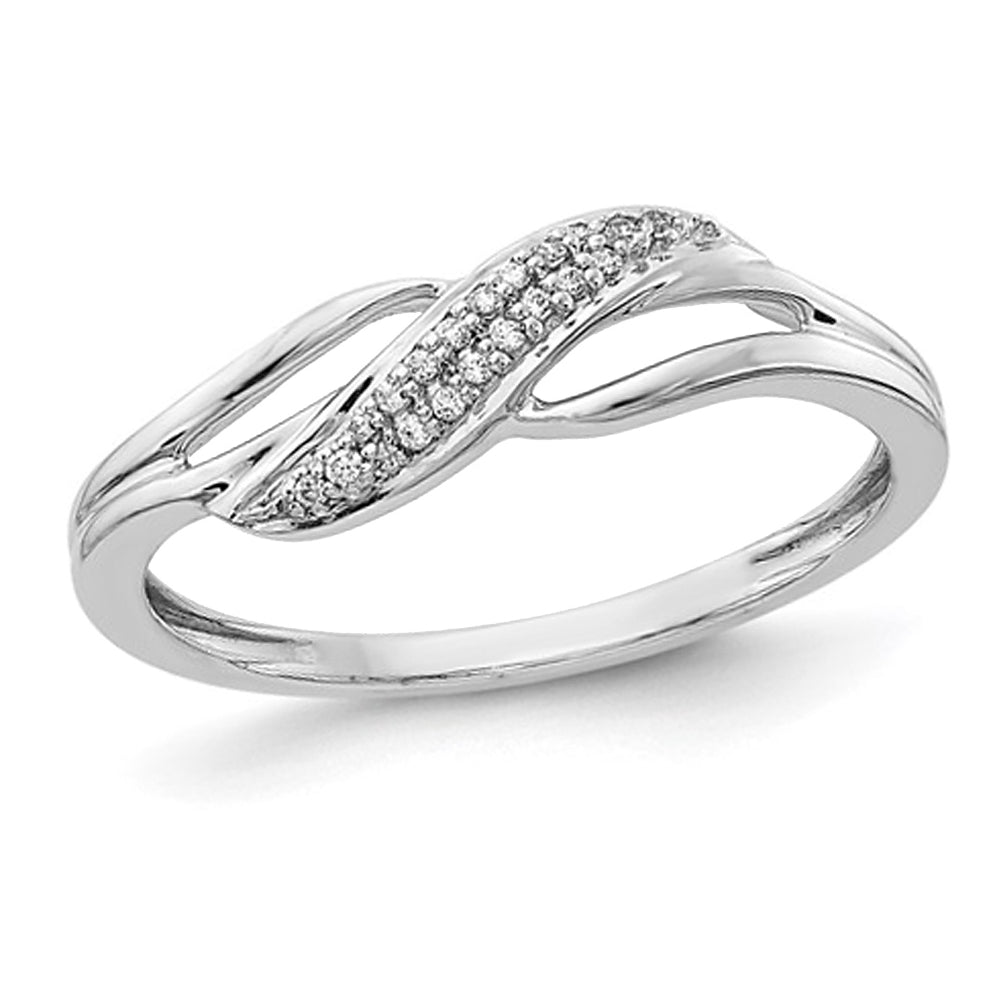 1/20 Carat (ctw) Diamond Ring in 14K White Gold Image 1