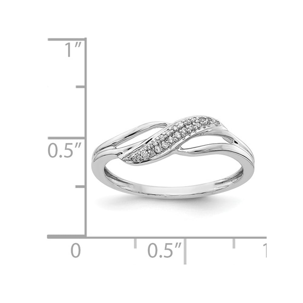 1/20 Carat (ctw) Diamond Ring in 14K White Gold Image 3