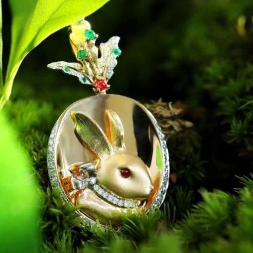 Advanced Wizard of Oz Gold Coin Rabbit Necklace  Luxury Heavy Industry Lunar  Year Rabbit Pendant Image 2