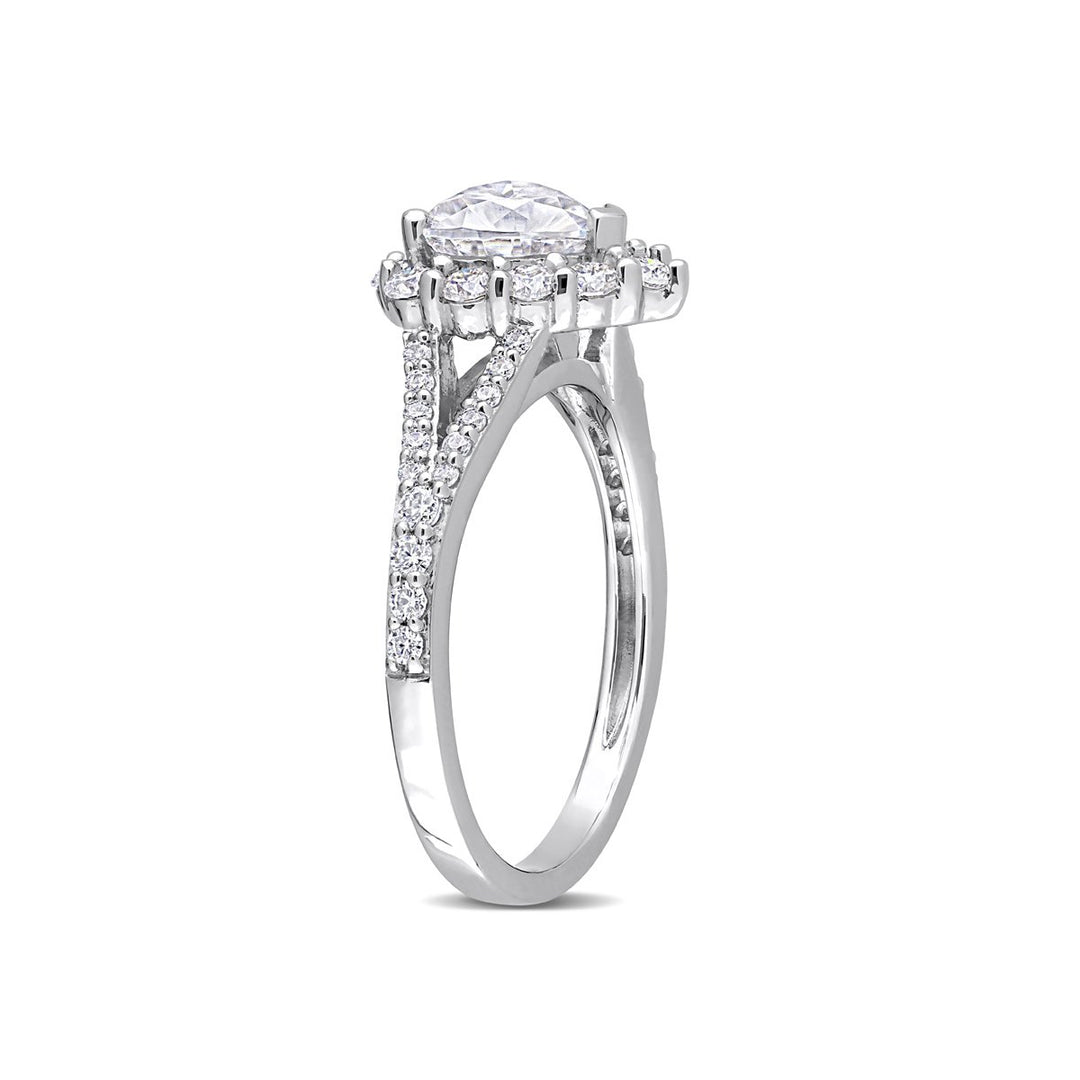 1.57 Carat (ctw) Synthetic Moissanite Heart Engagement Ring in Sterling Silver Image 4