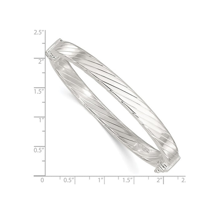 Sterling Silver striped Hinged Bangle Bracelet (7.0mm) Image 3