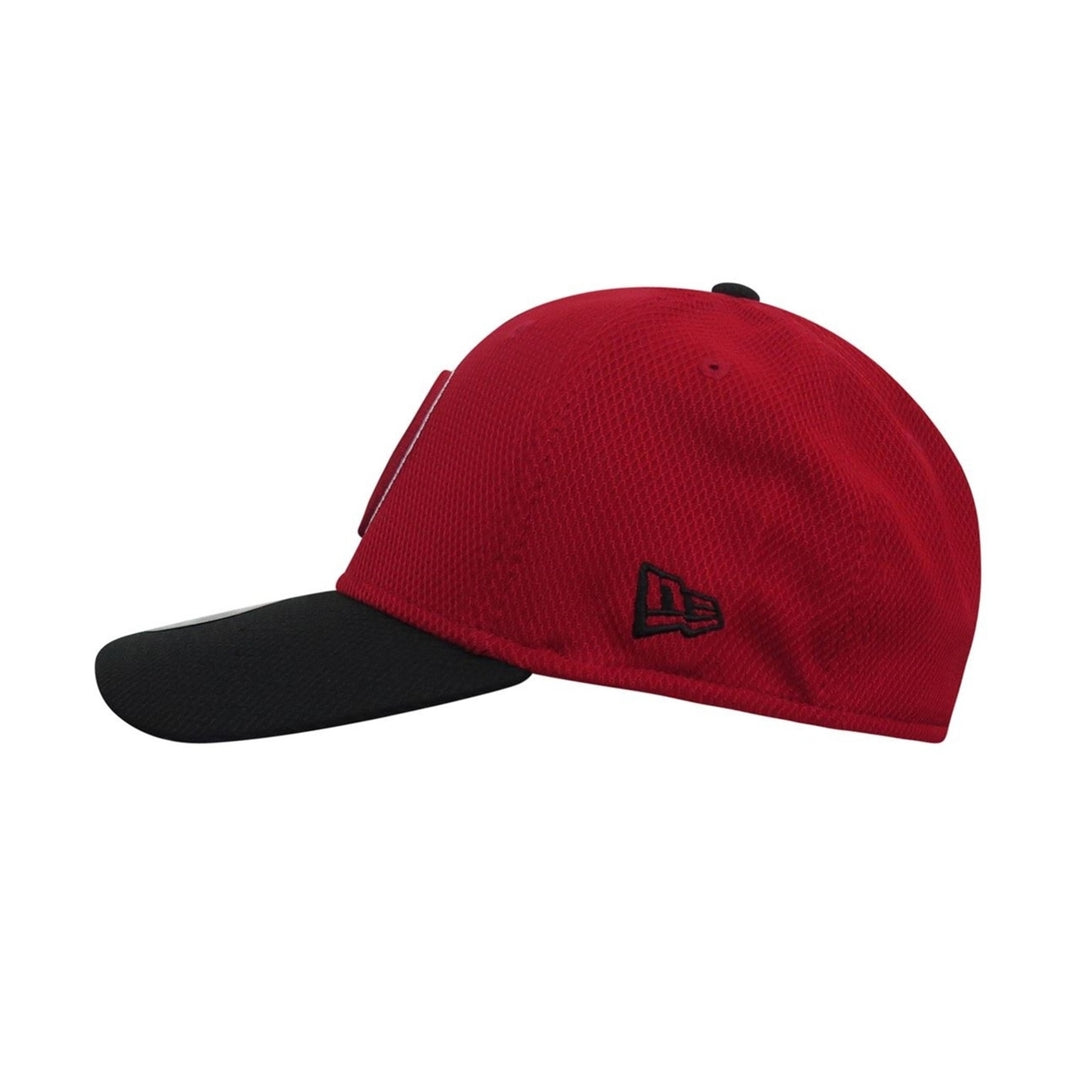 Deadpool Symbol Red and Black 39Thirty Fitted Hat Image 3