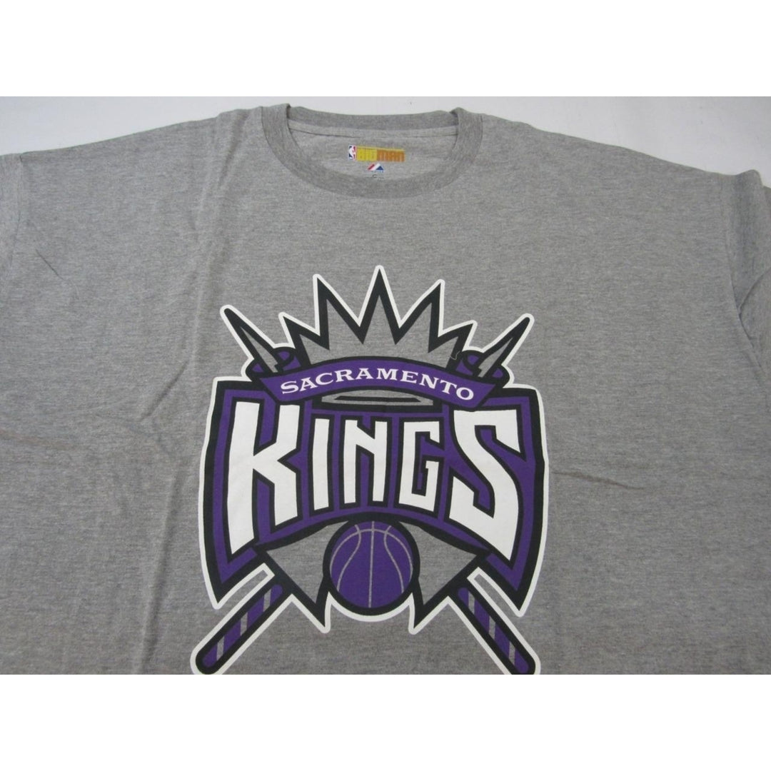 Sacramento Kings Mens Size 3XL Majestic Gray Shirt Image 3