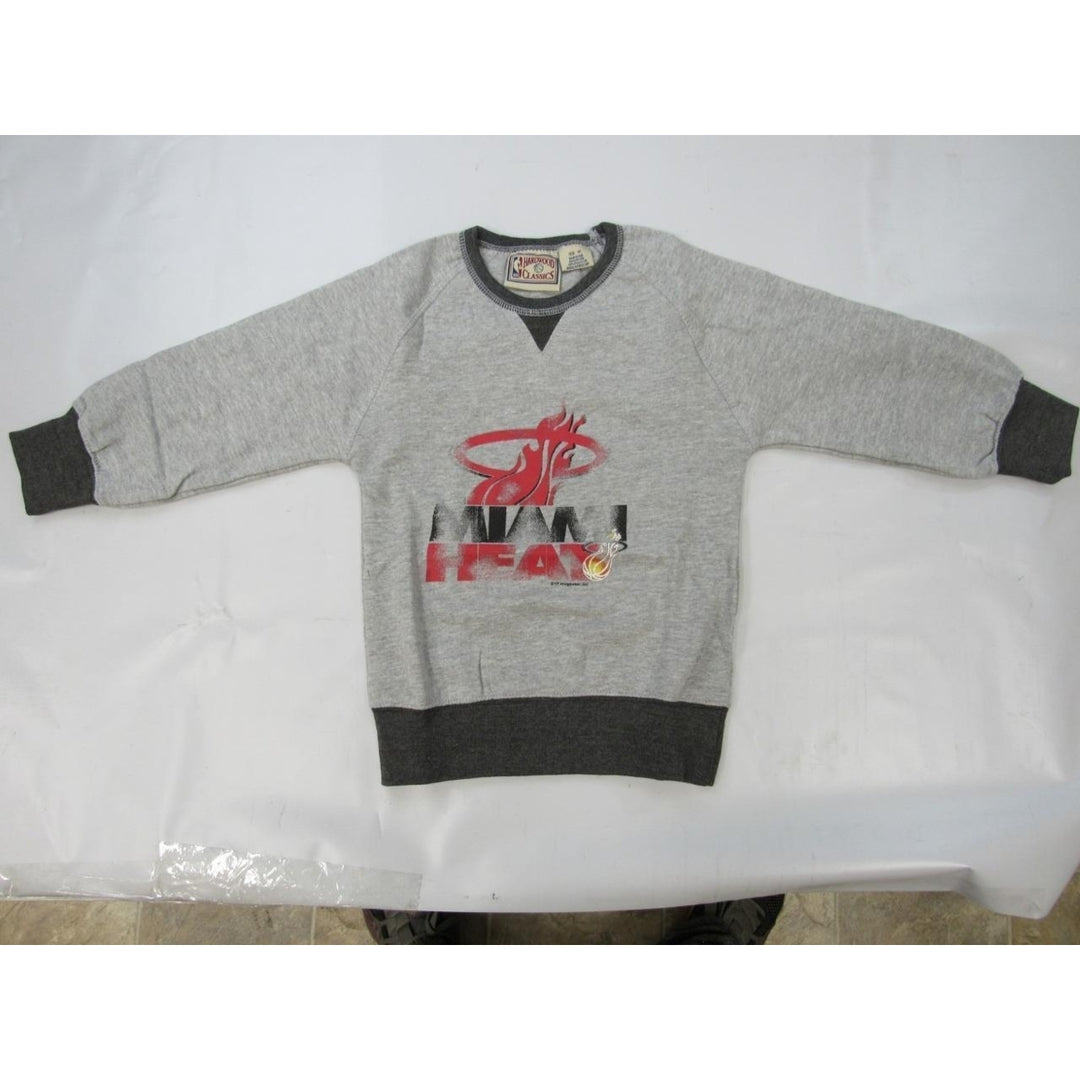 Miami Heat Kid Toddler Size 4T Classic Long Sleeve Sweatshirt Image 4